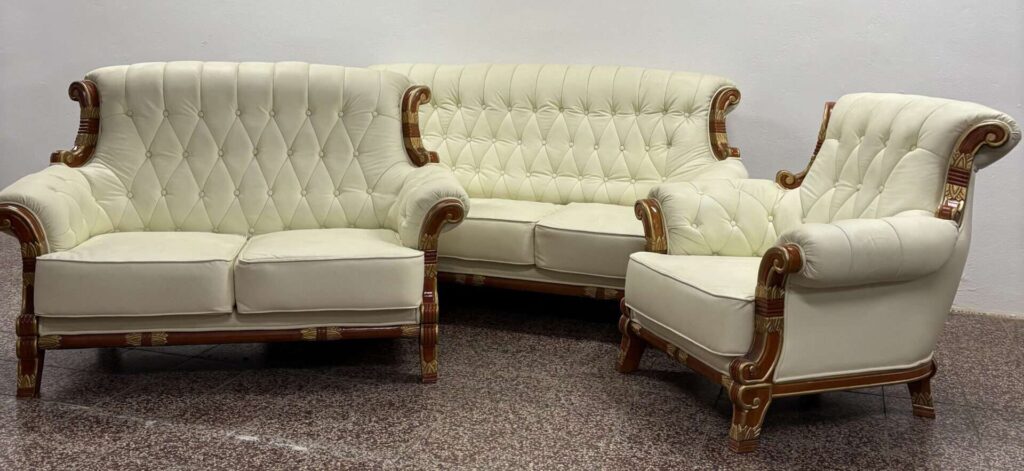 BEIGE-CHESTERFIELD-10-scaled-e1741868066966-1024x471 Chesterfield