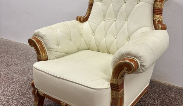 BEIGE-CHESTERFIELD-2-600x350 Chesterfield