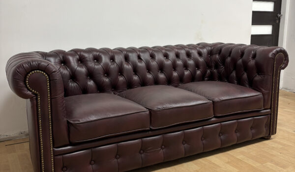 BURGUNDY-CHESTERFIELD-4-600x350 Chesterfield
