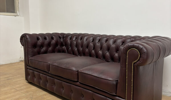 BURGUNDY-CHESTERFIELD-7-600x350 Chesterfield