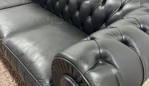 Black-Chesterfield-3-600x350 Chesterfield