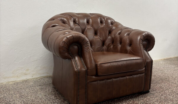 Brown-Chesterfield-13-600x350 Chesterfield