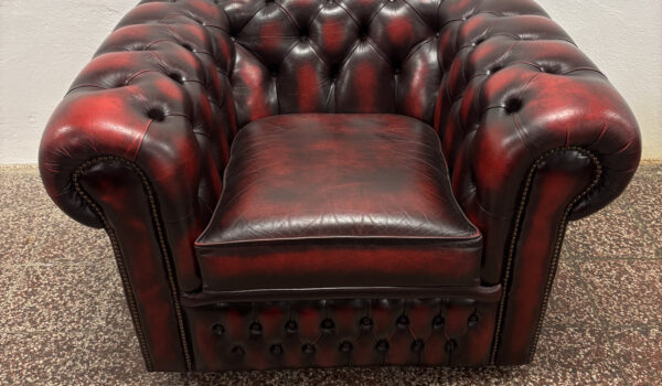 Chesterfield-dvojfarebna-2-600x350 Chesterfield