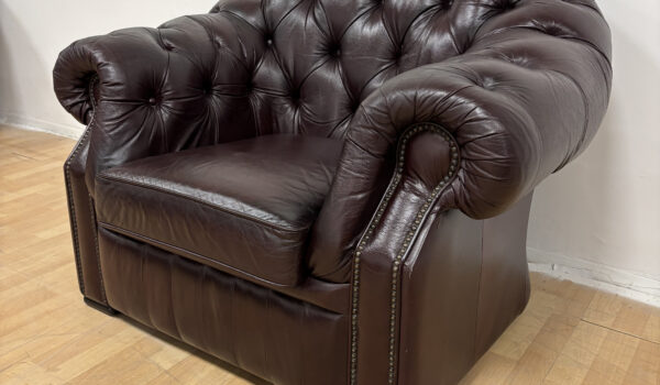 DARK-BROWN-CHESTERFIELD-4-600x350 Chesterfield
