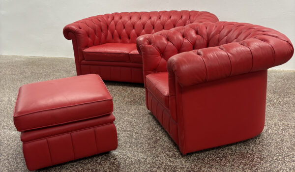 Red-Chesterfield-2-600x350 Chesterfield