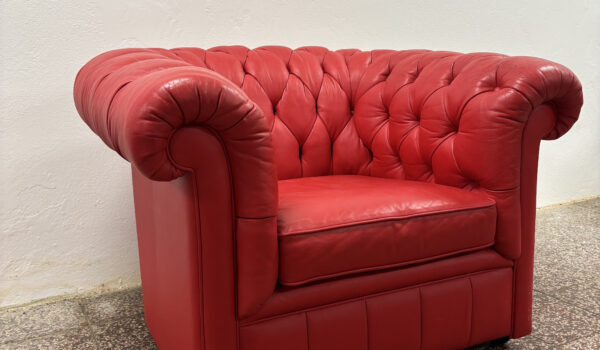 Red-Chesterfield-9-600x350 Chesterfield