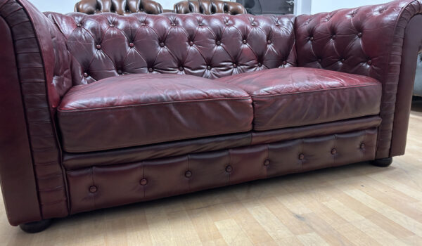 WINE-RED-CHESTERFIELD-1-600x350 Chesterfield