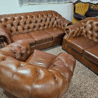 Chestefield BROWN
